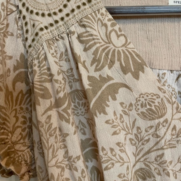 Spell Lioness Cap Sleeve Blouse - Picture 3 of 16